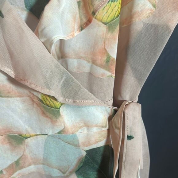 Show me your mumu Wrap Tie Front Sundress with Flutter Sleeves - Picture 3 of 10